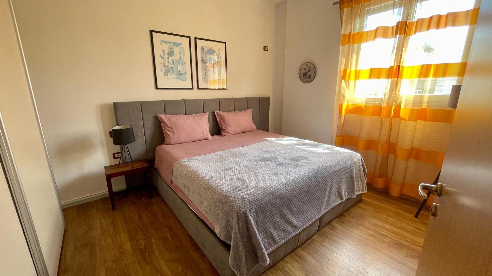 21° Bs Pazari City Center Comfort Apartment Tirana Bagian luar foto