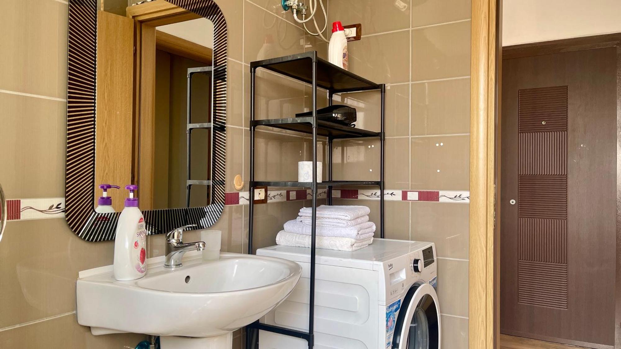 21° Bs Pazari City Center Comfort Apartment Tirana Bagian luar foto